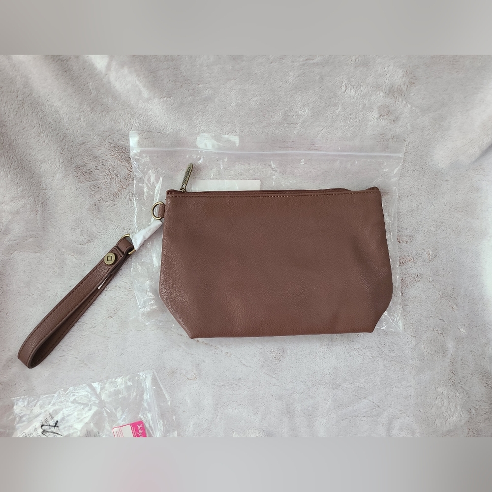 Thirty-one Tapered Pouch and Wristlet